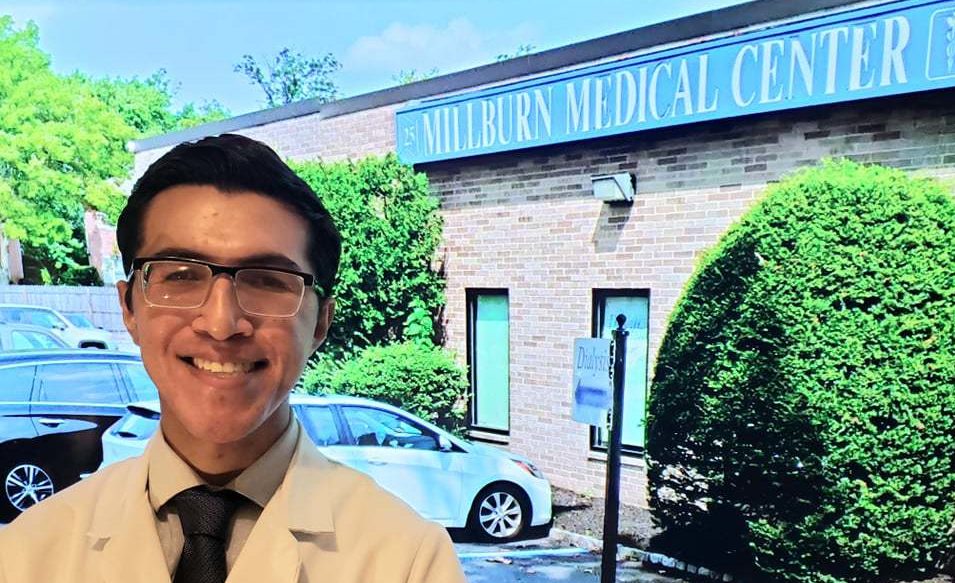 Ricardo's internal medicine virtual rotation made him feel right inside the clinic
